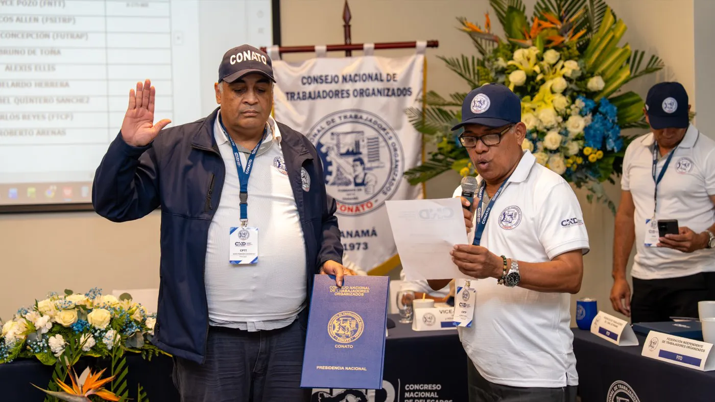 Juramentación de un integrante del Consejo Nacional Ejecutivo